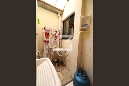 Casa de condomínio à venda com 100m², 2 quartos e 1 vagaÁrea de Serviço