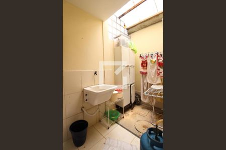 Casa de condomínio à venda com 100m², 2 quartos e 1 vagaÁrea de Serviço