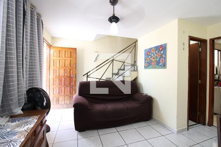 Sala de casa de condomínio à venda com 2 quartos, 100m² em Jacarepaguá, Rio de Janeiro
