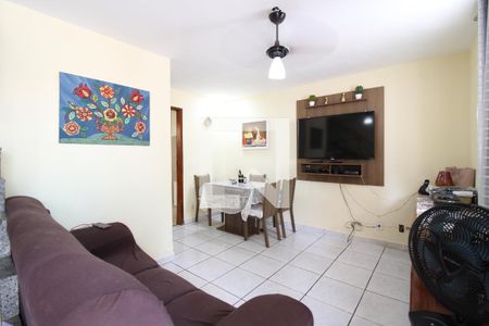 Sala de casa de condomínio à venda com 2 quartos, 100m² em Jacarepaguá, Rio de Janeiro