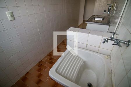 Apartamento à venda com 70m², 2 quartos e 1 vagaÁrea de Serviço