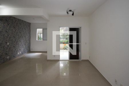 Sala de apartamento para alugar com 2 quartos, 70m² em Vila Ivone, São Paulo