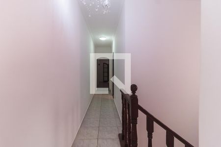 Corredor de casa para alugar com 3 quartos, 200m² em Biritiba, Poá