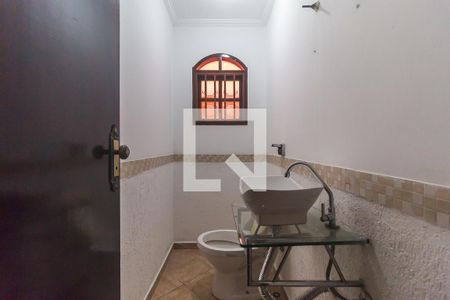 Lavabo de casa para alugar com 3 quartos, 200m² em Biritiba, Poá