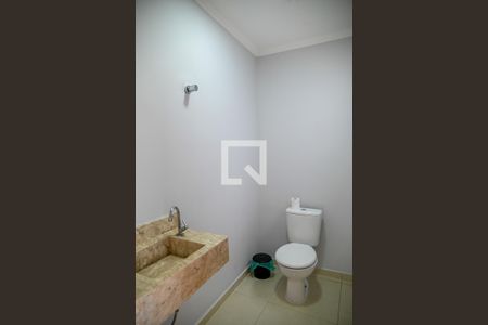 Casa à venda com 165m², 3 quartos e 4 vagasLavabo Lazer