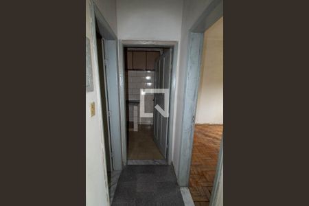 Corredor de apartamento para alugar com 1 quarto, 70m² em Jardim Vinte E Cinco de Agosto, Duque de Caxias