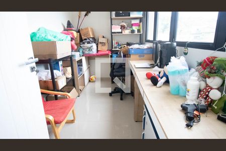 Casa de condomínio à venda com 405m², 3 quartos e 2 vagasEscritório