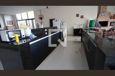 Casa de condomínio à venda com 405m², 3 quartos e 2 vagasCozinha