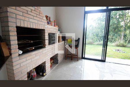 Casa de condomínio à venda com 405m², 3 quartos e 2 vagasChurrasqueira