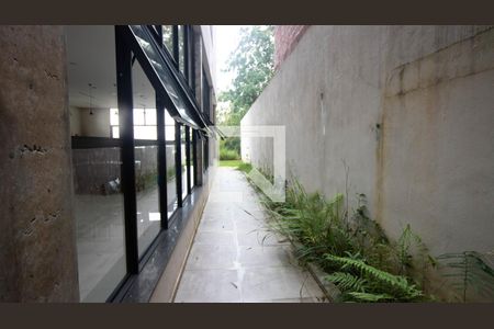 Casa de condomínio à venda com 405m², 3 quartos e 2 vagasÁrea externa