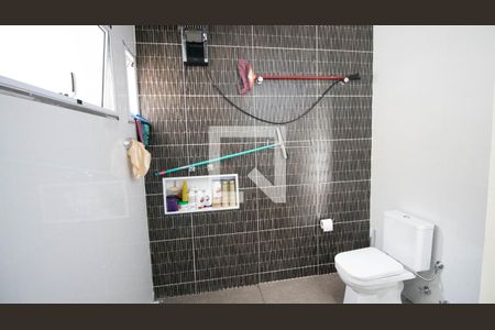 Casa de condomínio à venda com 405m², 3 quartos e 2 vagasBanheiro suíte 2