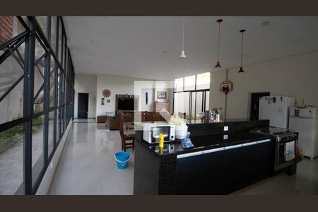 Casa de condomínio à venda com 405m², 3 quartos e 2 vagasCozinha