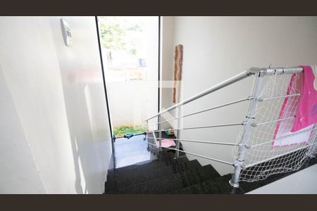 Casa de condomínio à venda com 405m², 3 quartos e 2 vagasEscada