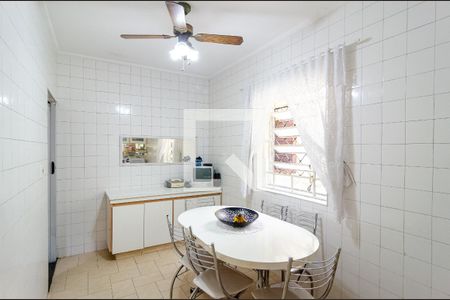 Casa à venda com 185m², 4 quartos e 3 vagasCozinha