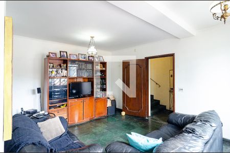 Casa à venda com 185m², 4 quartos e 3 vagasSala