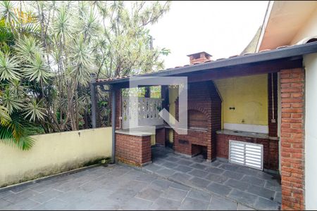 Casa à venda com 185m², 4 quartos e 3 vagasChurrasqueira