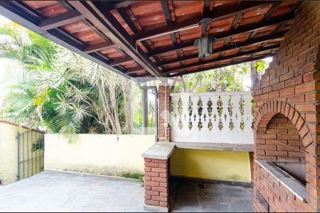 Casa à venda com 185m², 4 quartos e 3 vagasChurrasqueira