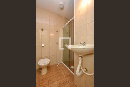 Banheiro de kitnet/studio para alugar com 1 quarto, 28m² em Bela Vista, São Paulo