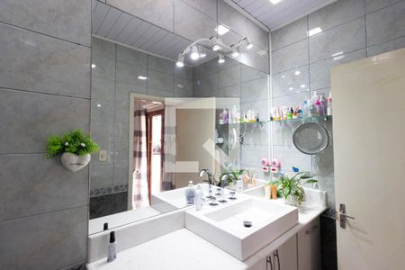 Casa à venda com 114m², 4 quartos e 2 vagas Casa à venda com 114m², 4 quartos e 2 vagasBanheiro Suíte 3