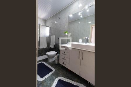 Casa à venda com 114m², 4 quartos e 2 vagas Casa à venda com 114m², 4 quartos e 2 vagasBanheiro Suíte 3