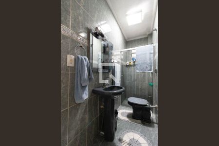 Casa à venda com 114m², 4 quartos e 2 vagas Casa à venda com 114m², 4 quartos e 2 vagasBanheiro