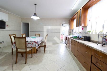 Casa à venda com 114m², 4 quartos e 2 vagas Casa à venda com 114m², 4 quartos e 2 vagasCozinha