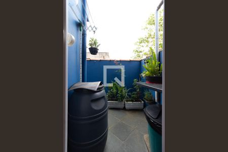 Casa à venda com 114m², 4 quartos e 2 vagas Casa à venda com 114m², 4 quartos e 2 vagasÁrea de serviço