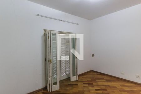 Casa de condomínio à venda com 516m², 5 quartos e 7 vagas Casa de condomínio à venda com 516m², 5 quartos e 7 vagasSuíte 3