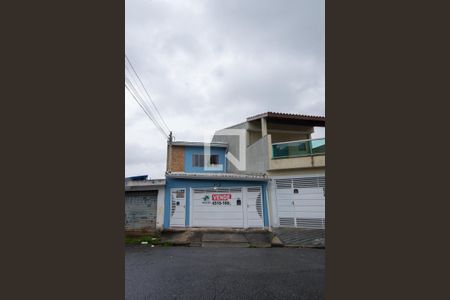 Casa para alugar com 150m², 3 quartos e 1 vaga Casa para alugar com 150m², 3 quartos e 1 vagaFachada