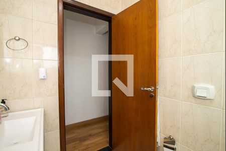 Casa para alugar com 150m², 3 quartos e 1 vaga Casa para alugar com 150m², 3 quartos e 1 vagaBanheiro 2