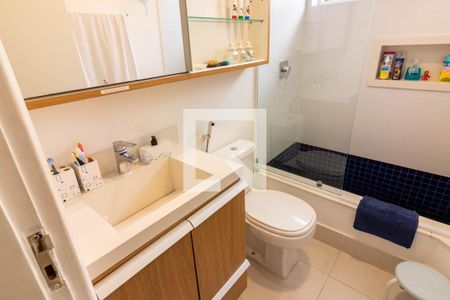 Casa para alugar com 150m², 3 quartos e 1 vaga Casa para alugar com 150m², 3 quartos e 1 vagaBanheiro Social