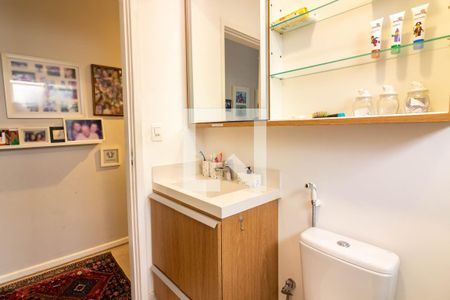 Casa para alugar com 150m², 3 quartos e 1 vaga Casa para alugar com 150m², 3 quartos e 1 vagaBanheiro Social