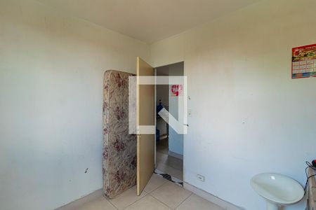 Quarto 1 de apartamento para alugar com 2 quartos, 2m² em Parque Dourado, Ferraz de Vasconcelos