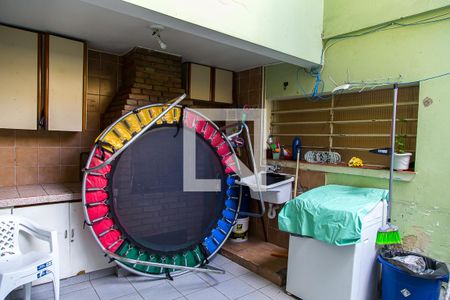 Casa à venda com 280m², 4 quartos e 2 vagasÁrea de Serviço