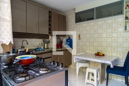 Casa à venda com 280m², 4 quartos e 2 vagasCozinha