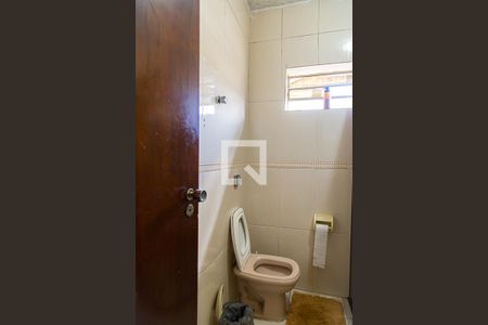 Casa à venda com 280m², 4 quartos e 2 vagasBanheiro Social