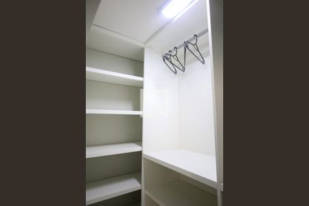 Studio para alugar com 56m², 1 quarto e sem vagaCloset