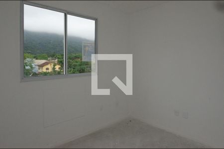 Quarto de apartamento para alugar com 2 quartos, 42m² em Vargem Pequena, Rio de Janeiro