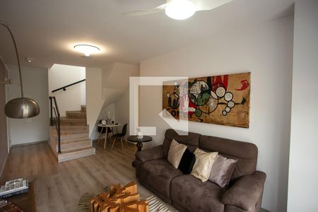 Sala de apartamento para alugar com 2 quartos, 133m² em Jardim Leonor, São Paulo