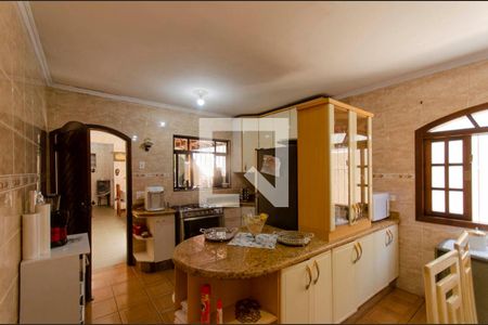 Casa à venda com 300m², 5 quartos e 2 vagas Casa à venda com 300m², 5 quartos e 2 vagasCozinha