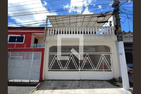 Casa à venda com 300m², 5 quartos e 2 vagas Casa à venda com 300m², 5 quartos e 2 vagasFachada