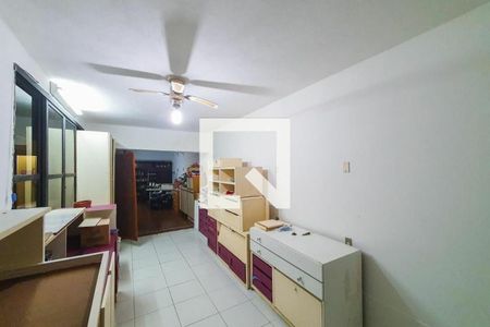 Casa à venda com 300m², 3 quartos e 2 vagas