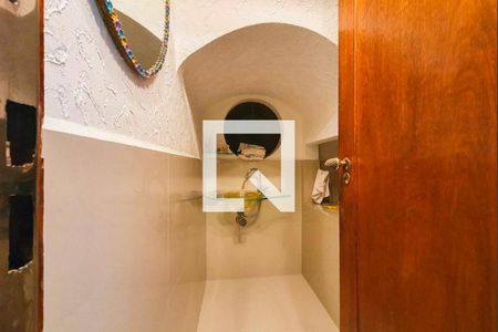 Casa à venda com 300m², 3 quartos e 2 vagas