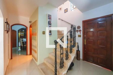 Casa à venda com 300m², 3 quartos e 2 vagas