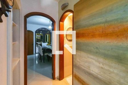 Casa à venda com 300m², 3 quartos e 2 vagas