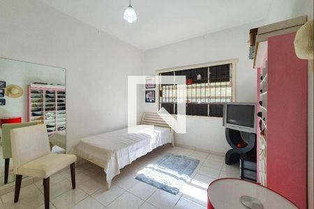 Casa à venda com 300m², 3 quartos e 2 vagas