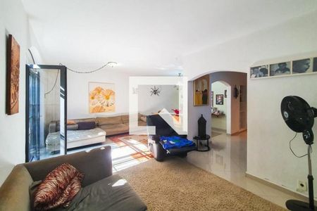 Casa à venda com 300m², 3 quartos e 2 vagas