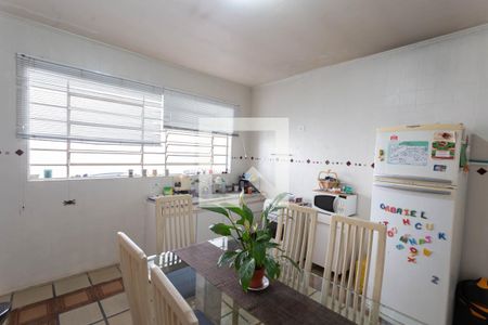 Casa para alugar com 250m², 5 quartos e 4 vagas Casa para alugar com 250m², 5 quartos e 4 vagasCozinha casa 2