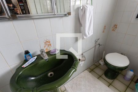 Casa para alugar com 250m², 5 quartos e 4 vagas Casa para alugar com 250m², 5 quartos e 4 vagasBanheiro Suite