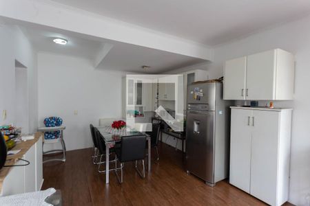 Casa para alugar com 250m², 5 quartos e 4 vagas Casa para alugar com 250m², 5 quartos e 4 vagasCozinha